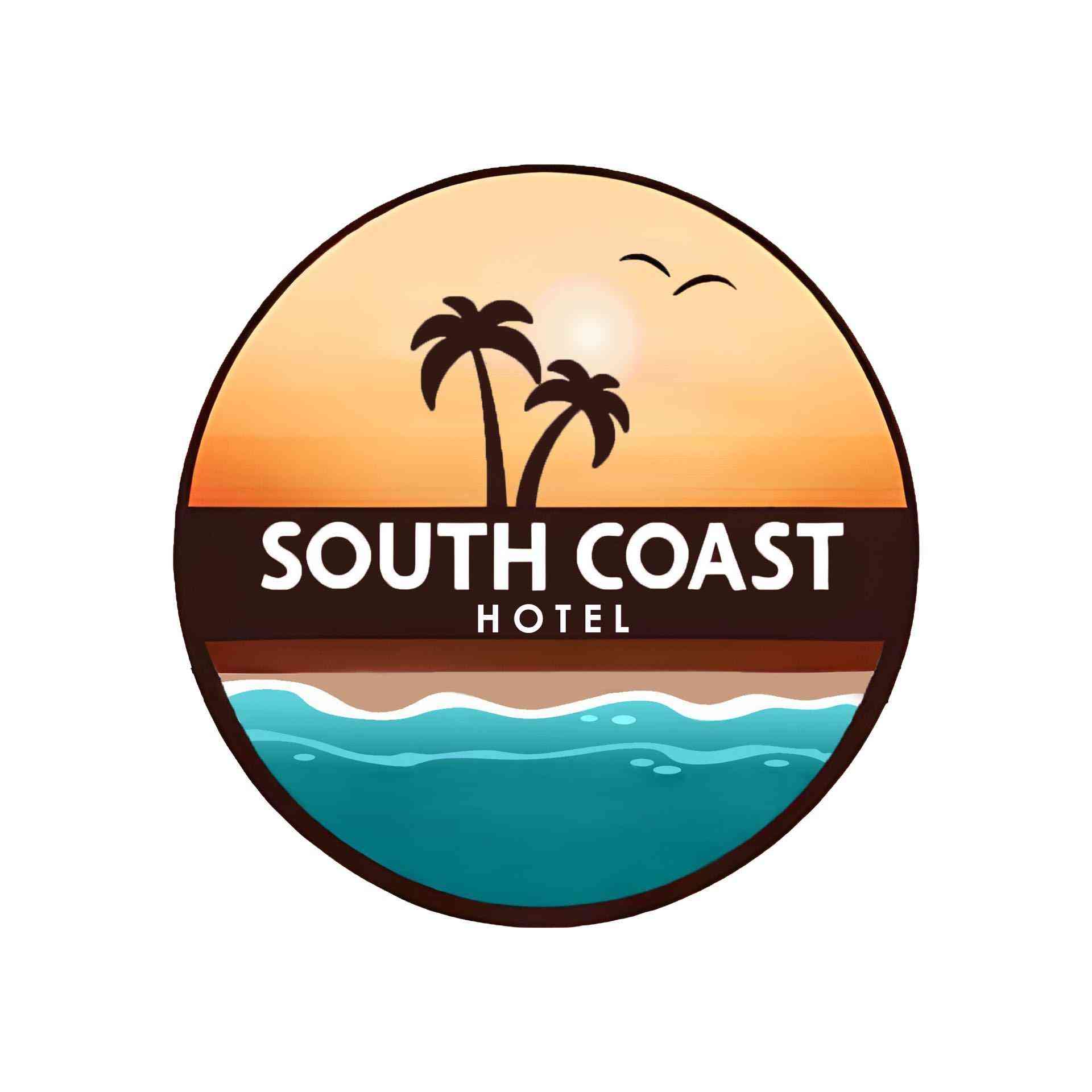 Rundes Logo mit Sonnenuntergang, Palmen, Meer und Text ?South Coast Hotel? in der Mitte.
