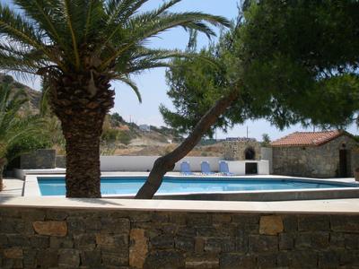 Avra Palm