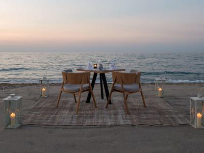 Ikones Seafront Luxury Suites