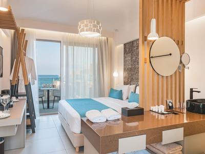 Epos Luxury Beach Hotel