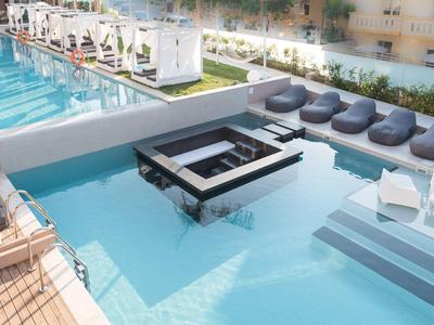 Epos Luxury Beach Hotel