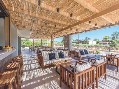 AneSea Hotel
