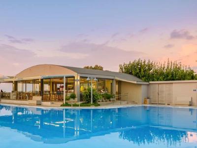 Marinos Beach Hotel