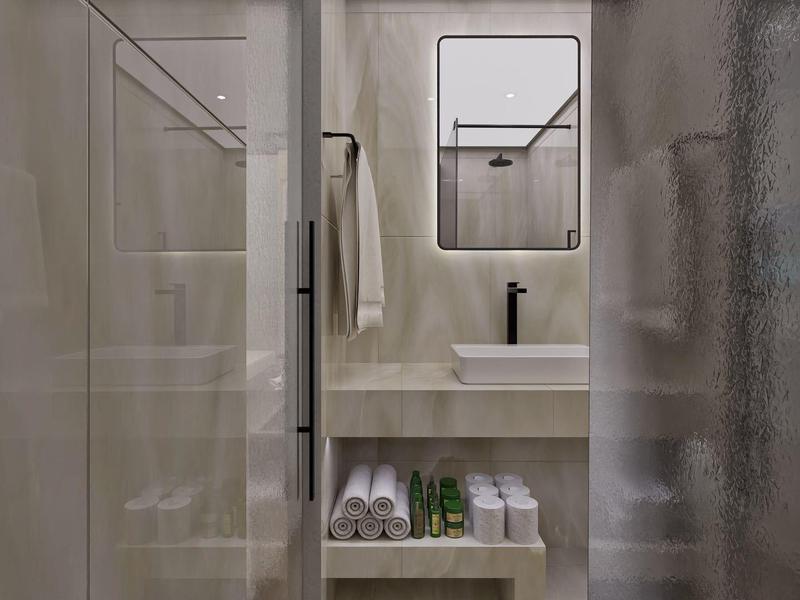 Nowoczesna łazienka z umywalką, lustrem i otwartymi półkami z ręcznikami.