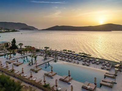 Enorme Infinity Elounda