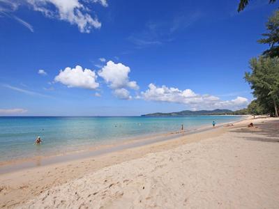 Amora Beach Resort