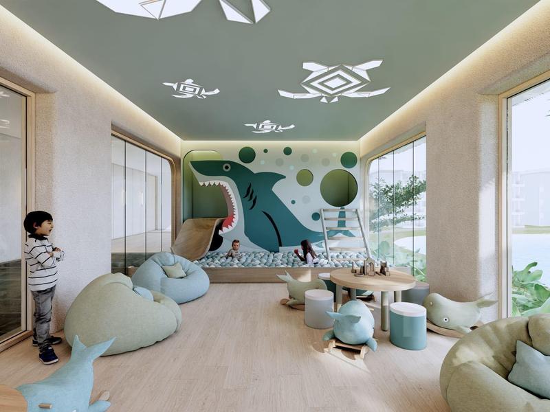 Moderner Kinderspielbereich mit tierförmigen Sitzsäcken, bunter Wandgestaltung und großen Fenstern.