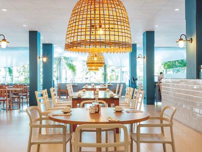 Sunwing Kamala Beach