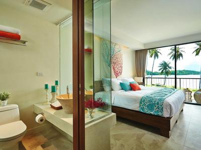 Bandara Phuket Beach Resort
