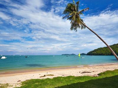 Bandara Phuket Beach Resort