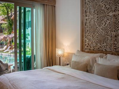 Eden Beach Resort & Spa, a Lopesan Collection Hotel