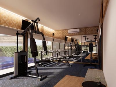 Moderner Fitnessraum mit Kraftgeräten und großen Fenstern, Blick auf Außenpool.