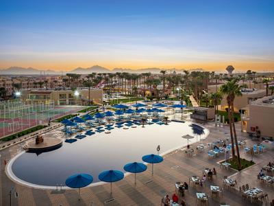 Beach Albatros Resort