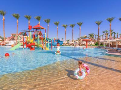 Beach Albatros Resort