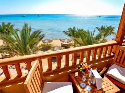 The Breakers Diving & Surfing Lodge