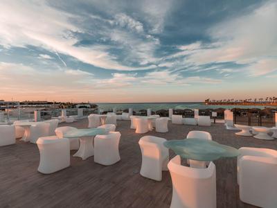 Meraki Resort
