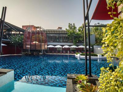 Red Ginger Chic Resort