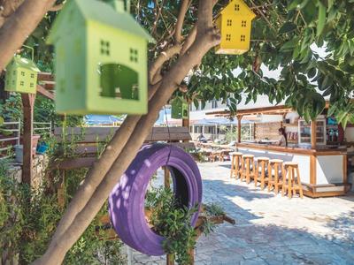 Sunny Days Hotel