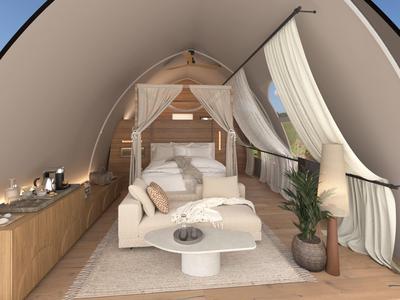 Pohodlný stan s manželskou postelí, lavičkou, závěsy a dřevěnou skříní, ideální pro dovolenou.