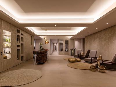 Nelia Beach Hotel & Spa