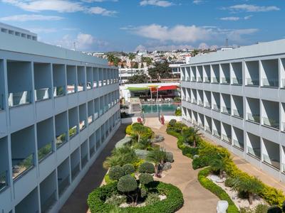 Nicholas Color Hotel