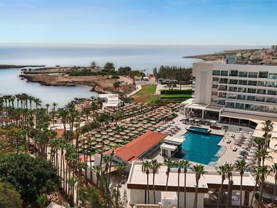 Cavo Maris Beach Hotel