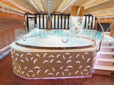 Bohemia Suites & Spa