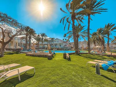 LIVVO Koala Garden Hotel