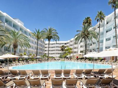 AKEAH Broncemar Hotel