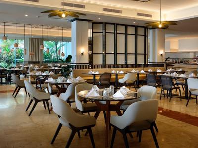 Grand Palladium Lady Hamilton Resort & Spa