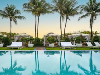 Autograph Collection Cadillac Hotel & Beach Club