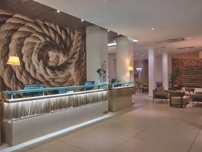 db Seabank Resort & Spa