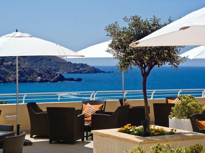 Radisson Blu Golden Sands Resort