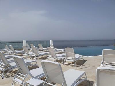 Seaview Hotel
