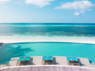 Kuredu Island Resort & Spa