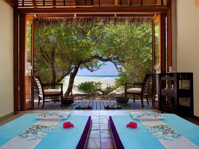 Sheraton Maldives Full Moon Resort & Spa