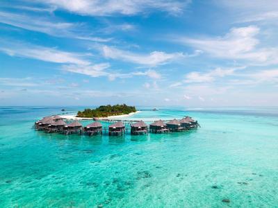 Komandoo Island Resort & Spa