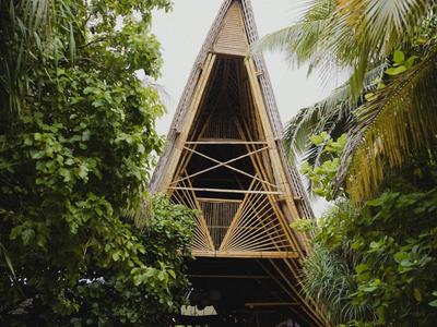 Kuredhivaru Resort & Spa