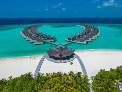 Kuredhivaru Resort & Spa