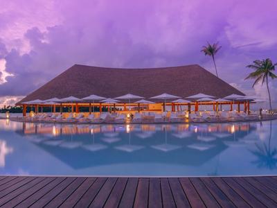 Cinnamon Velifushi Maldives