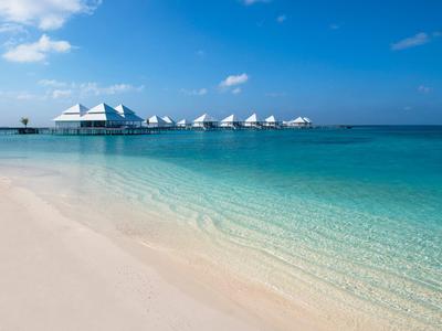 Diamonds Thudufushi Beach & Water Villas