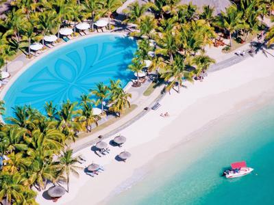Paradis Beachcomber Golf Resort & Spa