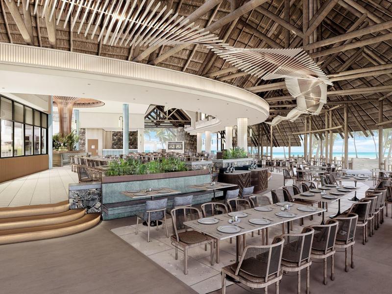 Großes, offenes Restaurant mit Holzdecke, vielen Tischen und modernem, luftigen Design.