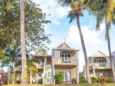 Villas Caroline Beach Hotel