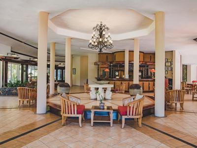 Aanari Hotel & Spa