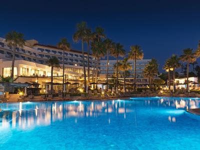 St. George Beach Hotel & Spa Resort