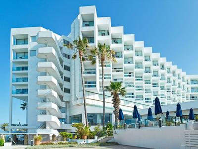 Leonardo Plaza Cypria Maris Beach Hotel & Spa