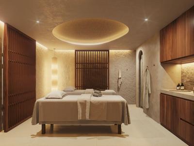 Edler Spa-Raum mit Massagebett, Holzvertäfelung und warmem, gedämpftem Licht.