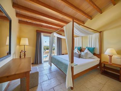 Pula Suites Boutique Resort