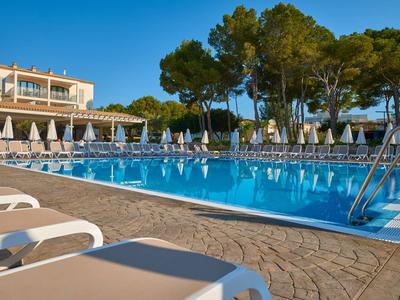 Protur Floriana Resort